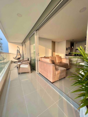 Apartamento Moderno y lujoso con vista al mar Piso 1903 - cerca a ciudad amurallada